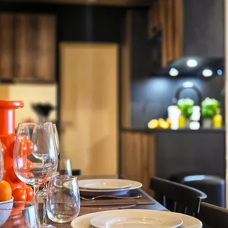 Elegant 3 Avec Parking Prive Апартаменти