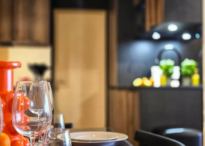 Elegant 3 Avec Parking Prive Апартаменти